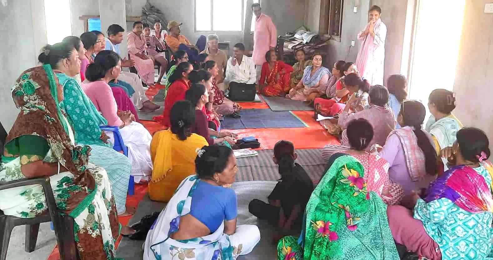 जेठ १६ गतेबाट गुलरियाको नगरभवनमा बृहत योग विज्ञान शिविर गरिँदै