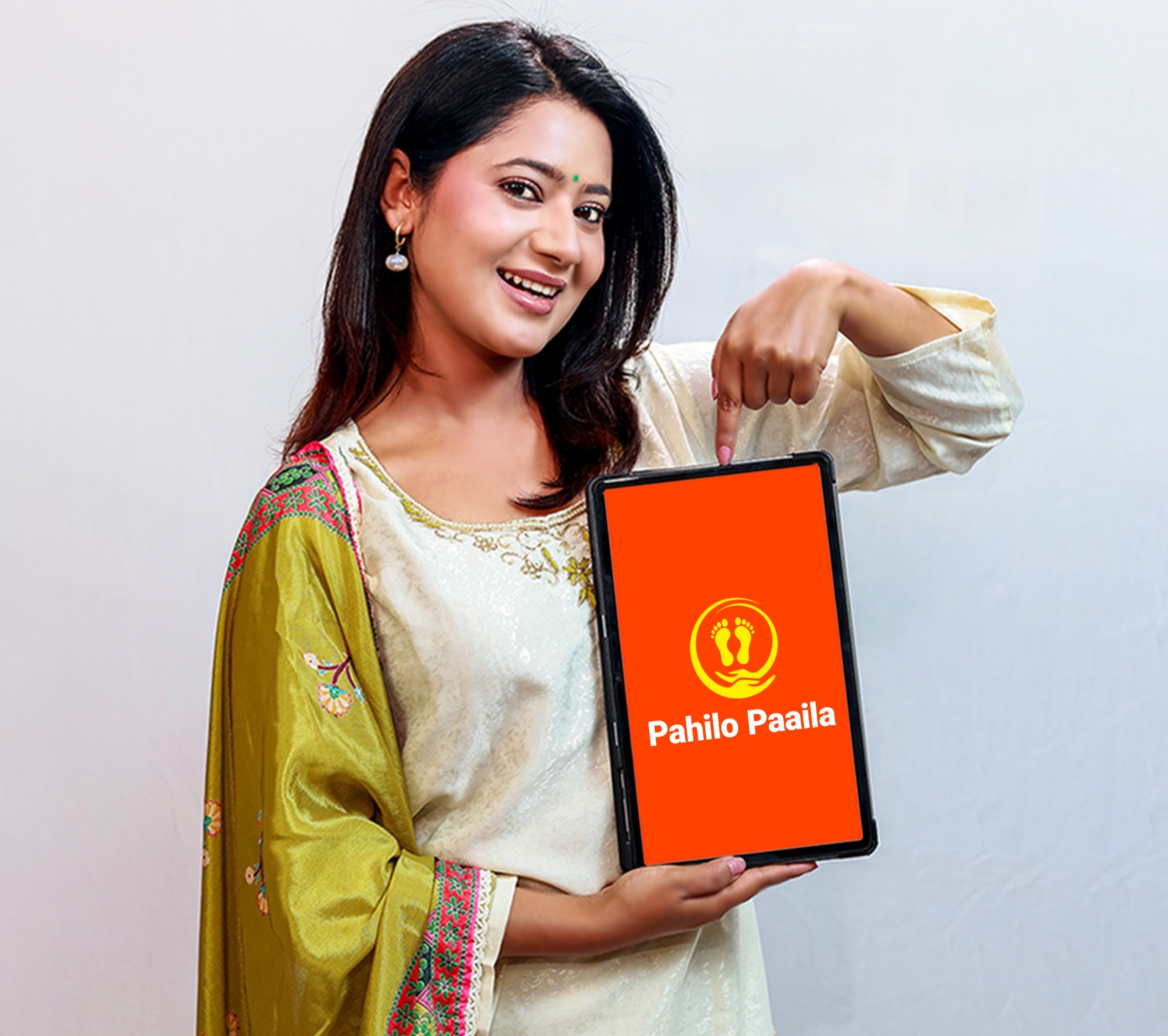 पहिलो पाइला एजुकेसनको ब्राण्ड एम्बेसडरमा केकी अधिकारी 
