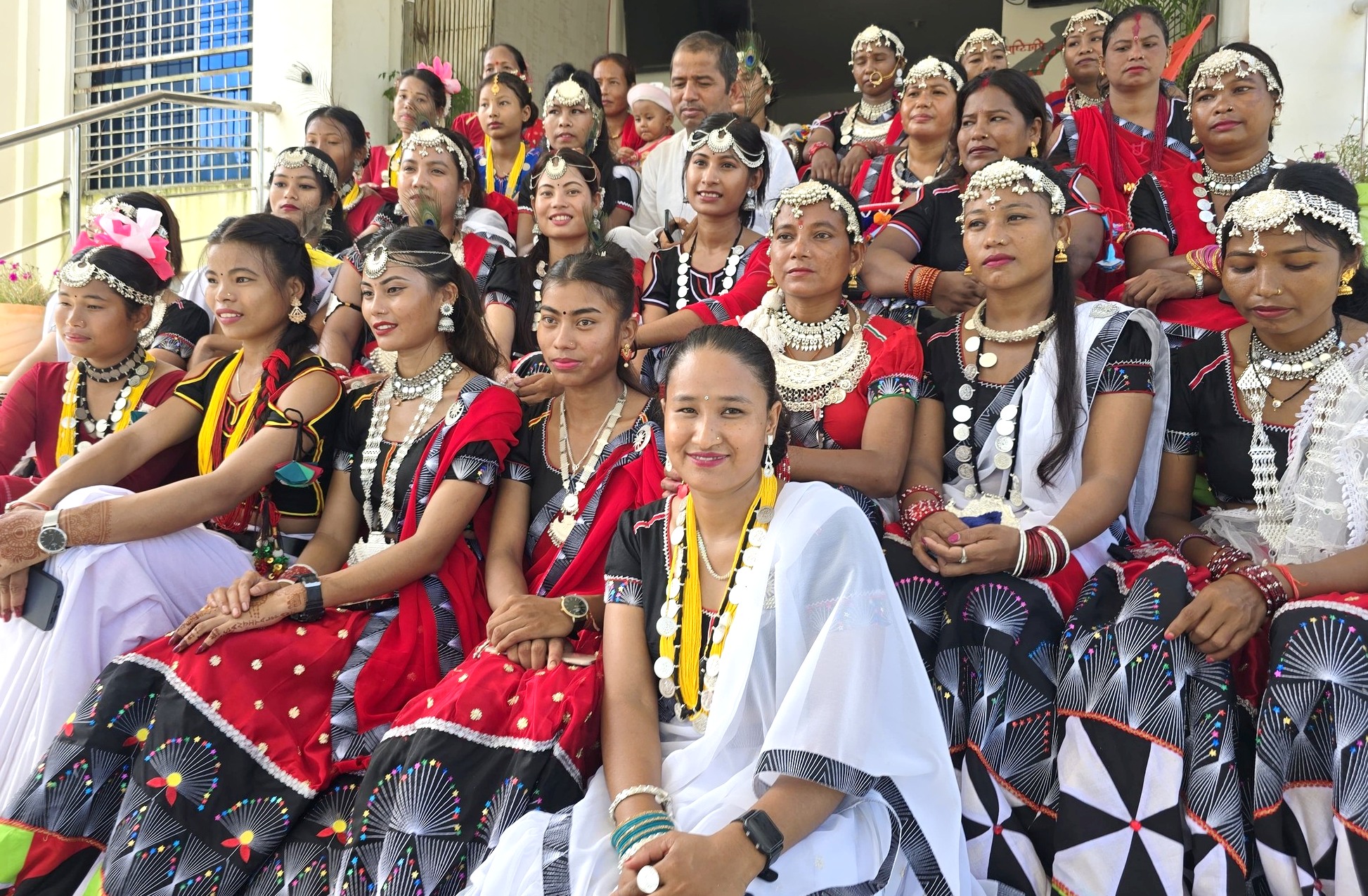 थारु समुदायमा धुमधामले मनाईंदै अट्वारी पर्व 