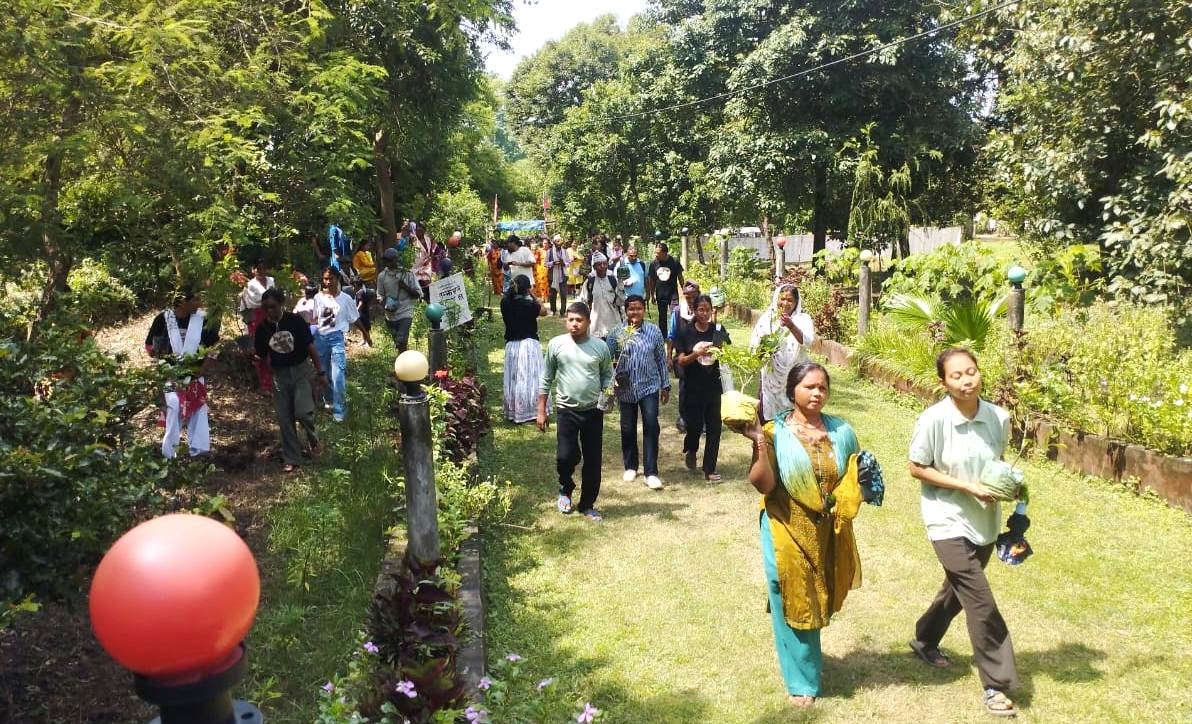 सशस्त्र द्वन्दमा वेपत्ता नागरिकहरुको सम्झनामा वृक्षारोपण