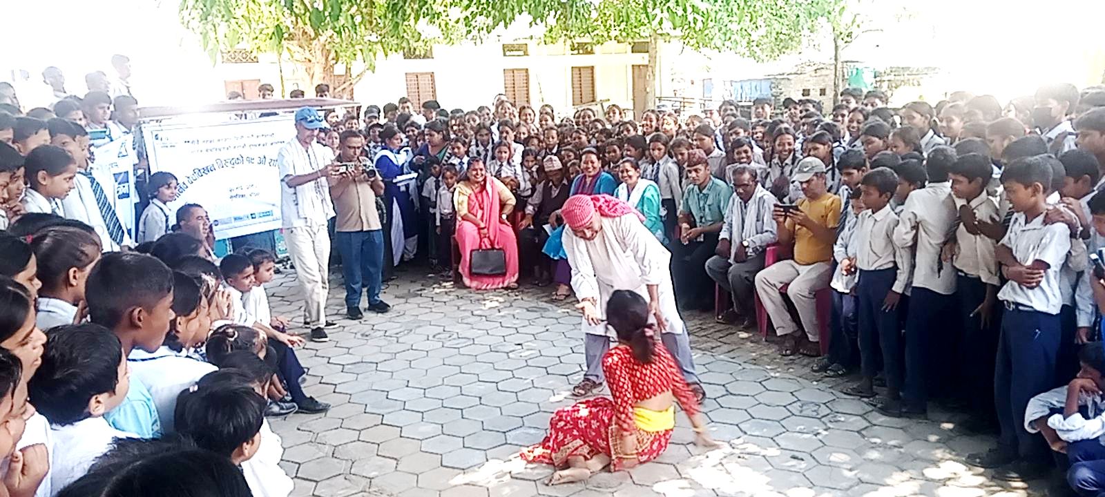 मानव बेचविखन विरुद्ध विद्यालयमा सचेतनामुलक सडक नाटक