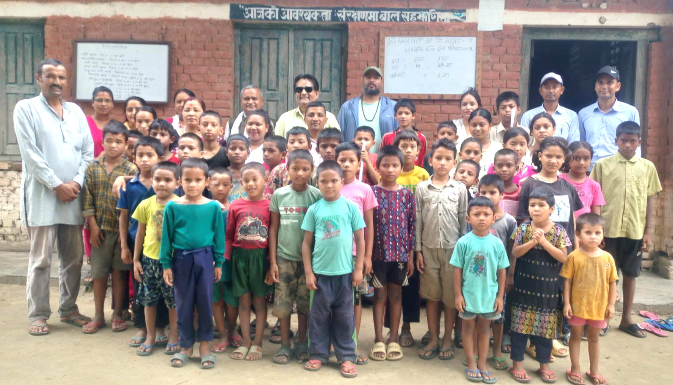 मधुवनका असहाय बाल बालिकाहरुलाई भेरी अस्पतालमा निःशुल्क उपचार :  डाक्टर रिसाल 