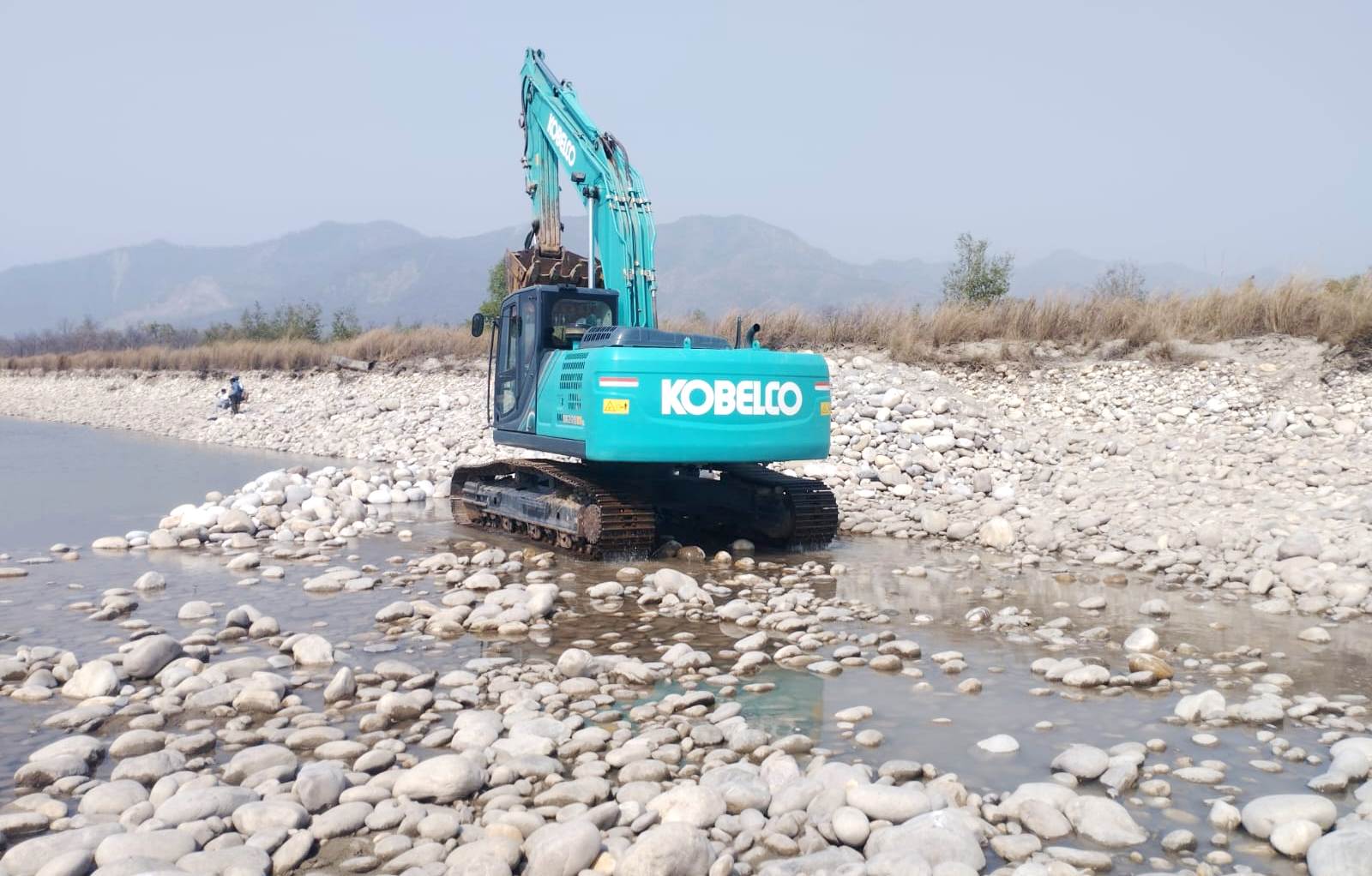 बर्दिया राष्ट्रिय निकुञ्जतर्फ कर्णालीको मुहान खोलिंदै (भिडियो) 