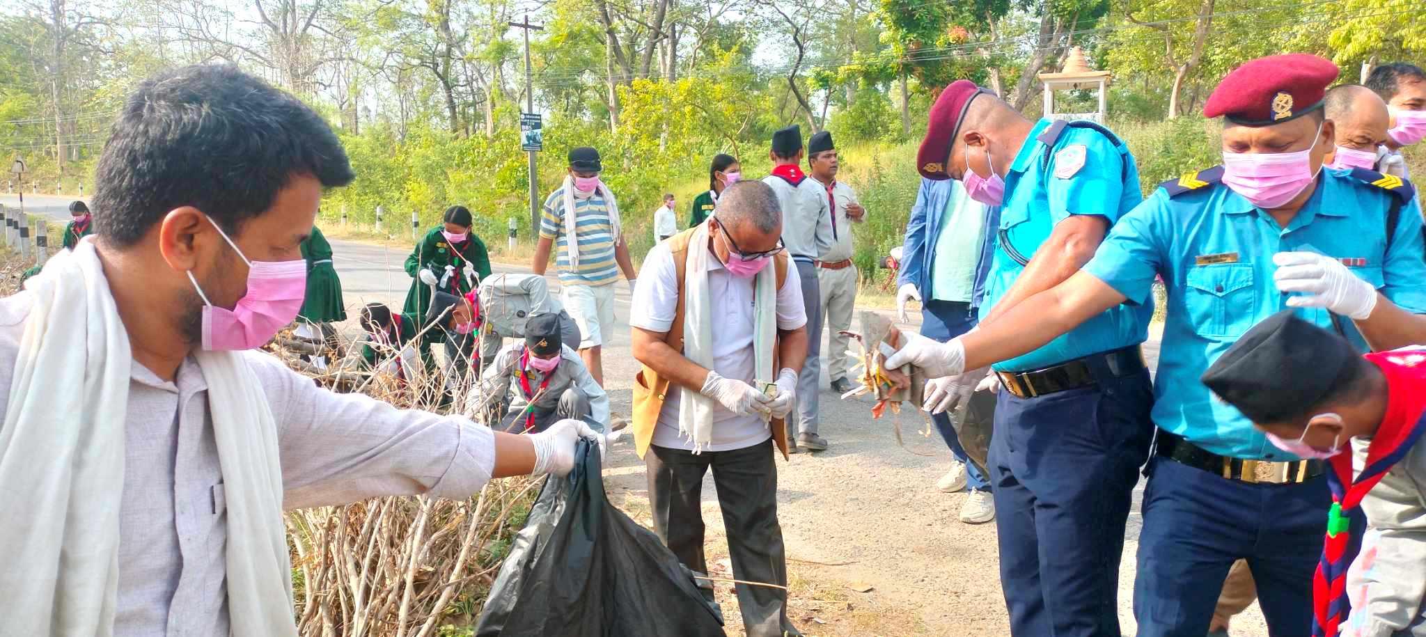 ७३ औं  स्काउट दिवसको अवसरमा मधुवन बजार सरसफाइ 
