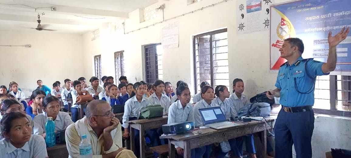 अमरशहीदका विद्यार्थीहरुसँग बिविध सवालमा अभिमुखीकरण