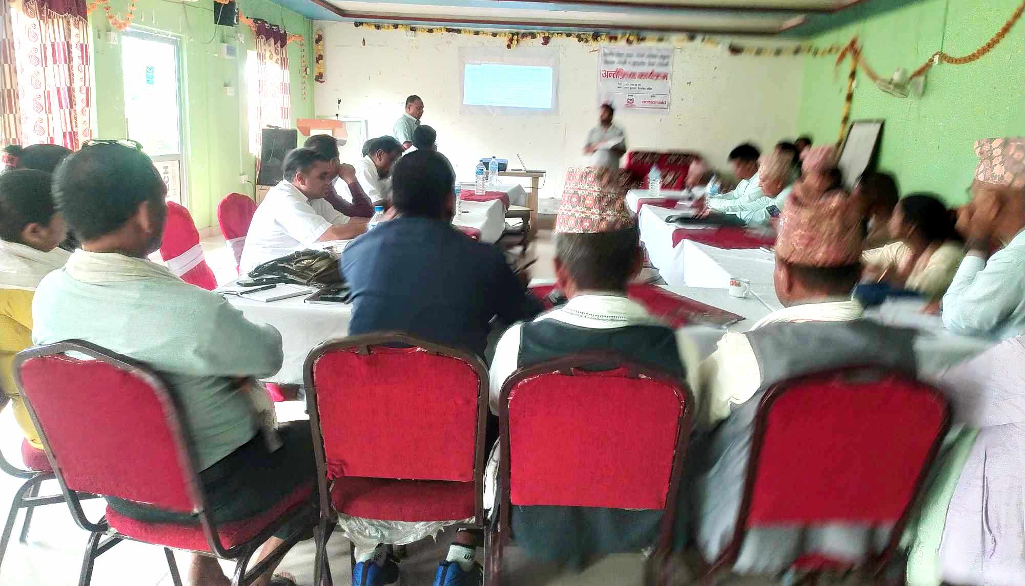 विद्यालय सुधार योजना सिमित ब्यक्तीको उपस्थितीमा