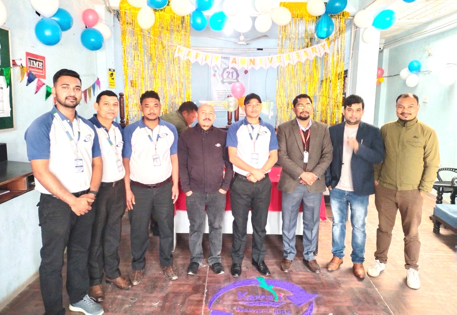 ग्राहक मुखीबन्दै राजापुरमा कर्णाली डेभलपमेन्ट बैंक