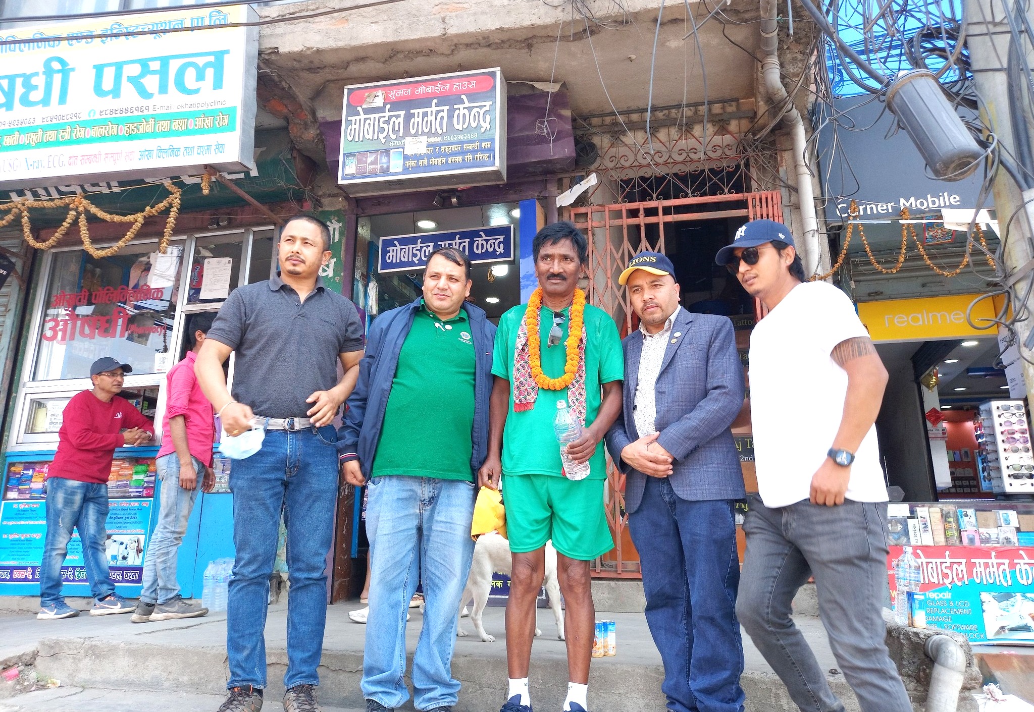 बर्दियाका ६५ बर्षिय पुस्करको सफलतापूर्वक काठमांडौें रिङरोडमा म्याराथन दौड