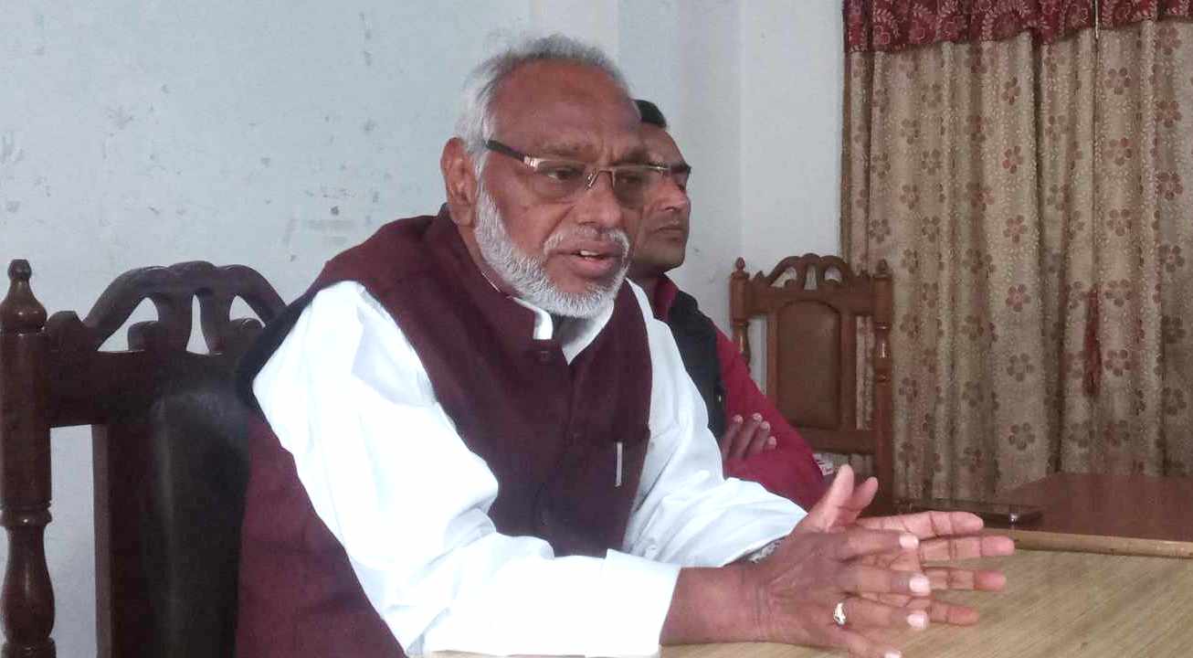 आयातित विचारधाराले देश बन्दैन : राजेन्द्र महतो