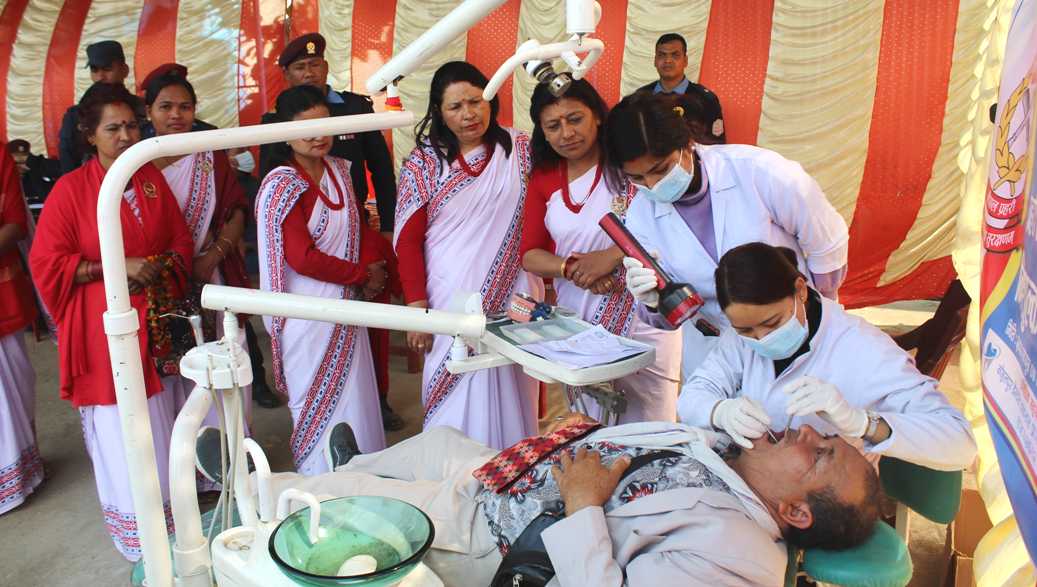नेपाल प्रहरी श्रीमती संघ लुम्बिनी प्रदेशको आयोजनामा बर्दियामा निःशुल्क स्वास्थ्य शिविर 