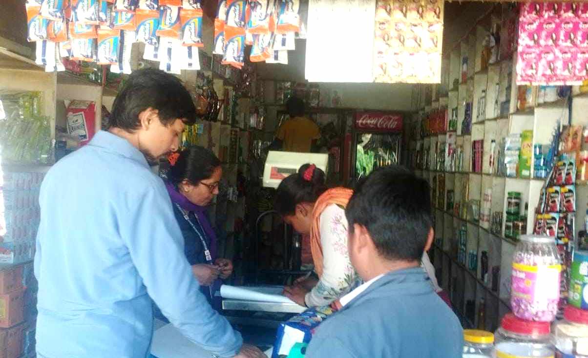 करदातासेवा कार्यालय गुलरियाद्वारा बजार अनुगमन