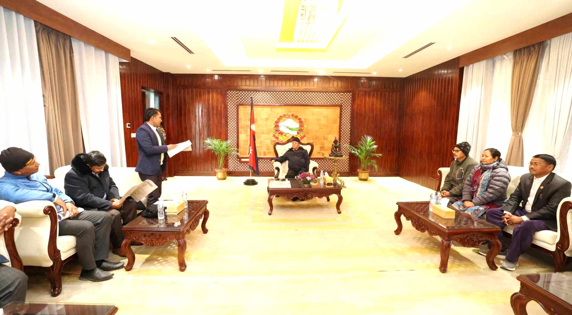 बर्दियाको विकासका लागि गम्भीर हुन प्रधानमन्त्री दाहालको निर्देशन 