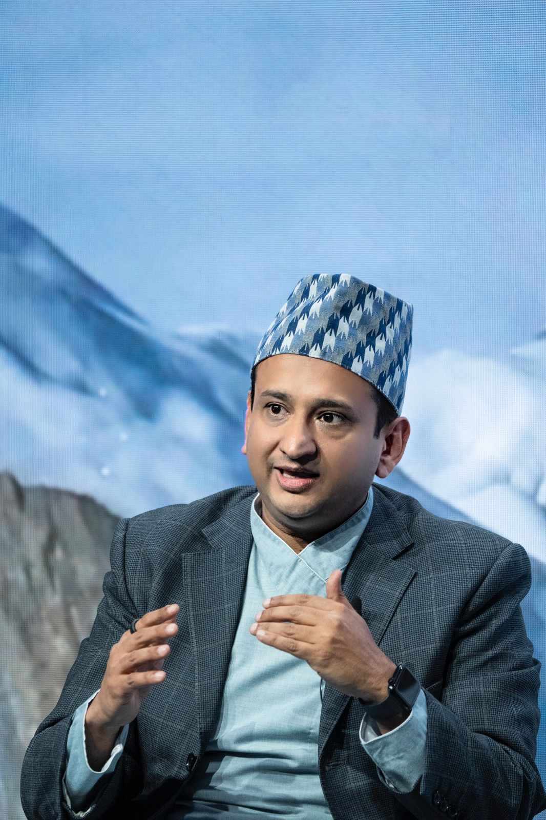 निर्वाण चौधरी, अर्बपति अन्तर्राष्ट्रिय फोरममा बोल्ने पहिलो नेपाली